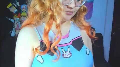 lily_stone04 online show from April 15, 7:23 am