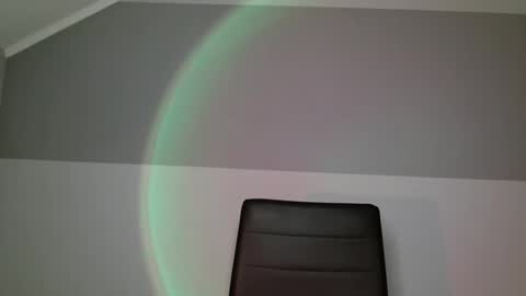 small lily online show from February 3, 8:07 am