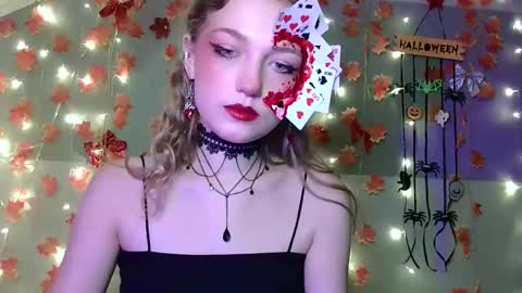 small lily online show from October 22, 5:36 pm