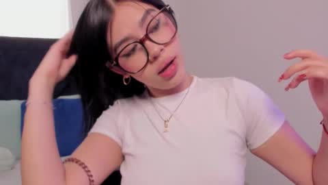 LilyWoodz online show from January 31, 7:11 pm