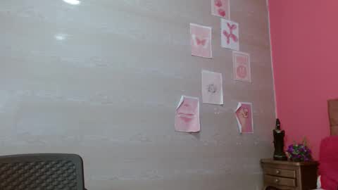 lilyjamesx online show from February 26, 7:32 pm