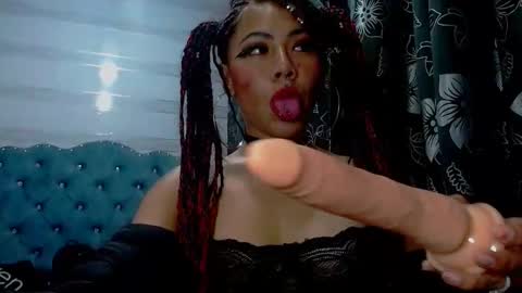 lilyjamesx online show from February 15, 4:47 am