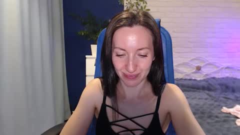 Lily online show from September 19, 6:28 am