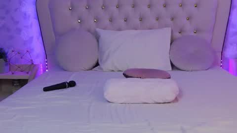      online show from February 27, 10:33 am