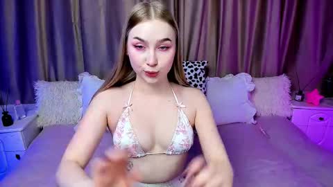 Lilian online show from October 17, 4:38 am