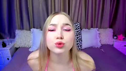 Lilian online show from October 21, 5:12 am