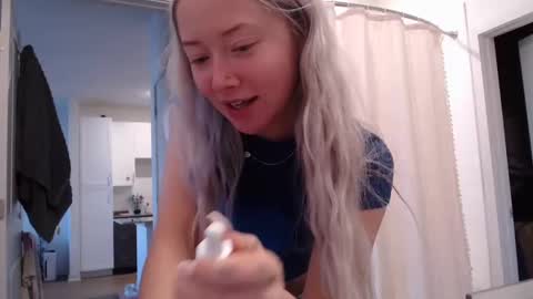 Lily Monroe online show from November 12, 1:02 pm