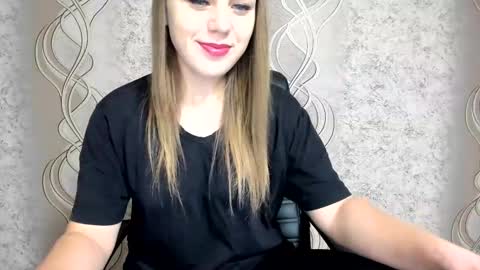 Snapshot of limebabykristi123 chatting on September 22, 12:53 pm online show from September 22, 12:53 pm