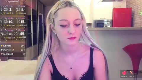 lin_xi online show from February 13, 1:48 pm