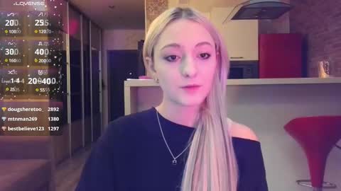 lin_xi online show from March 2, 5:58 pm