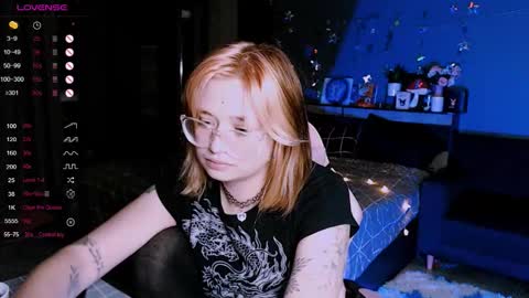 Snapshot of lina2d_tyan chatting on September 15, 12:50 pm Lina2D tyan online show from September 15, 12:50 pm