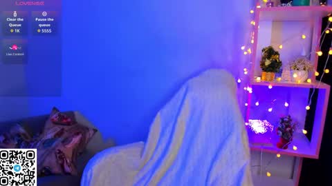 Lina blueeyed    GMT3 1100-1700 Mon Wed Thu Sat Sun online show from December 22, 9:49 am