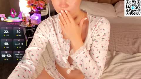 Lina online show from September 23, 1:38 pm