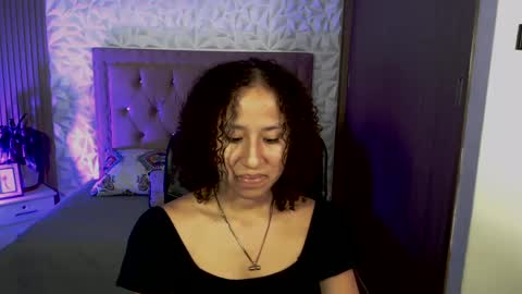 Snapshot of lina_kl chatting on September 15, 1:18 am lina_kl online show from September 15, 1:18 am
