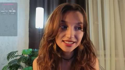 Snapshot of linaage chatting on September 19, 3:49 pm Lina online show from September 19, 3:49 pm