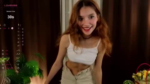 Snapshot of linaage chatting on October 19, 6:56 pm Lina online show from October 19, 6:56 pm