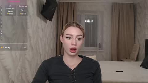 linacute52 online show from February 6, 10:43 pm