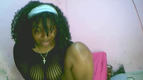 Snapshot of linah1123 chatting on October 9, 6:41 am linah1123 online show from October 9, 6:41 am