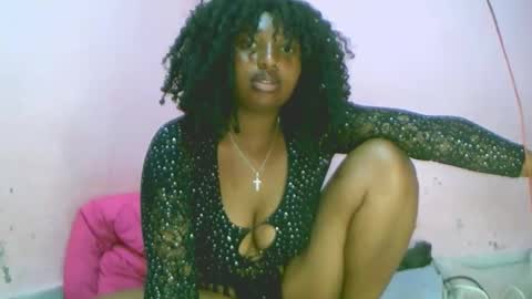 Snapshot of linah1123 chatting on October 11, 11:26 am linah1123 online show from October 11, 11:26 am
