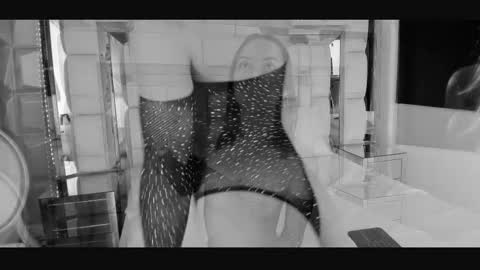 Lincy Rios  online show from March 26, 6:35 pm