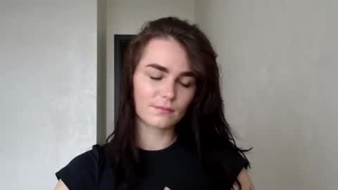 Snapshot of linda_aa chatting on October 12, 11:14 am Linda online show from October 12, 11:14 am