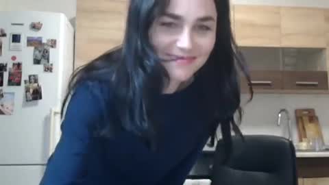 Snapshot of linda_aa chatting on October 4, 7:00 pm Linda online show from October 4, 7:00 pm