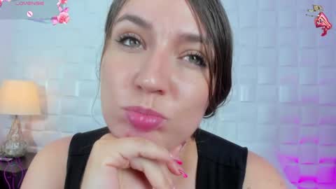 linda_montoya online show from April 16, 9:26 pm