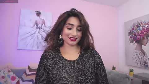 Maria Paula online show from October 17, 12:20 pm