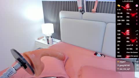 linda_sofi__ online show from February 23, 10:42 pm