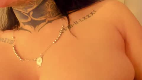 Snapshot of lindaa_miller chatting on February 27, 6:02 am linda miller online show from February 27, 6:02 am