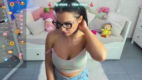 Snapshot of lindsaydeee chatting on September 24, 11:17 am Alexandra online show from September 24, 11:17 am