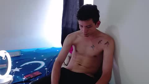 Snapshot of linger420 chatting on October 12, 9:27 pm linger420 online show from October 12, 9:27 pm