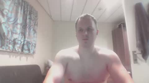 linlin749715 online show from April 13, 12:59 am