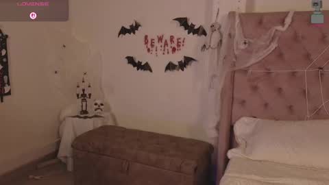 Luciana online show from October 23, 9:15 pm