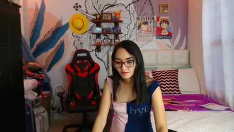 LinzyBaner online show from February 26, 10:58 pm