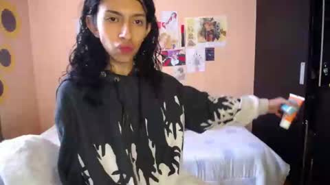 Lio online show from January 17, 4:57 pm