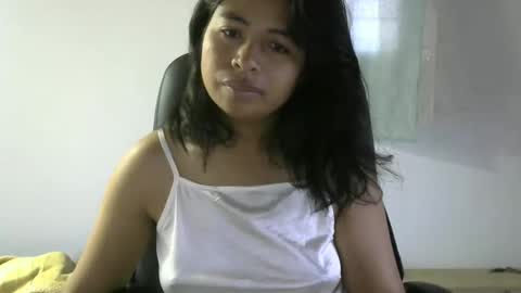 liora online show from April 2, 3:25 am