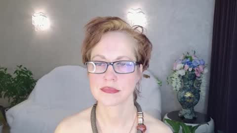 Liora Weiss online show from March 8, 7:01 am