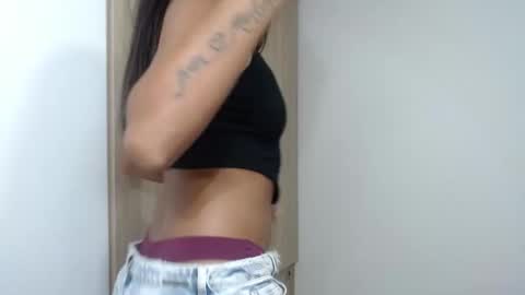 Lisa Santos online show from November 20, 3:31 pm