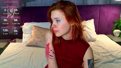 Snapshot of lisa_lisandia chatting on October 9, 6:08 am your new Girl online show from October 9, 6:08 am