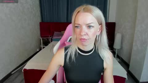 Snapshot of lisa_magnusson chatting on October 20, 12:26 am Lisa online show from October 20, 12:26 am