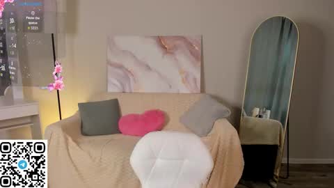 Lisa online show from February 25, 9:57 am