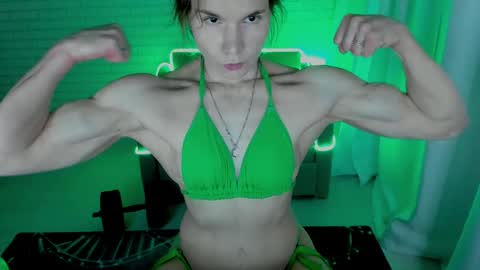 Snapshot of lisa_ree_ chatting on February 9, 5:29 am lisa online show from February 9, 5:29 am