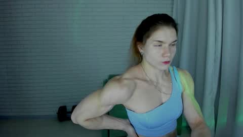 Snapshot of lisa_ree_ chatting on October 8, 11:21 pm lisa online show from October 8, 11:21 pm