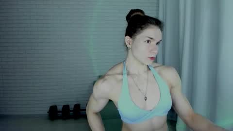 Snapshot of lisa_ree_ chatting on October 3, 4:21 am lisa online show from October 3, 4:21 am