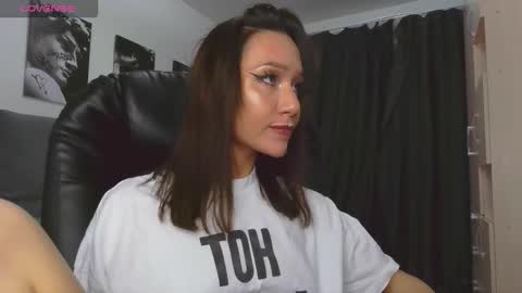 Lisa online show from February 9, 4:43 pm