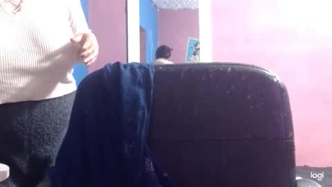 lisa_squirt_hot online show from April 12, 11:25 am