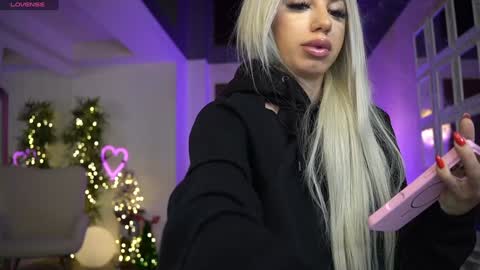 onlyfans-lisaakira instagram-lisaakira9  twitter-lisaakira4 online show from January 6, 7:01 am