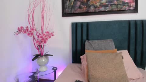 LisaHadwiin online show from February 4, 9:41 pm