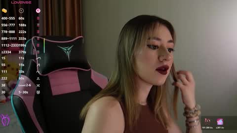   LISA   online show from October 22, 3:57 pm